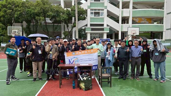 【軍訓室-全民國防】114年11月21日學生戶外安全宣導暨漆彈活動圖片